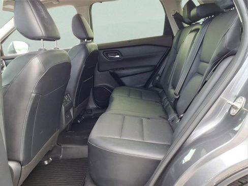 Used 2023 Nissan Rogue SV w/ SV Premium B Package FWD image 15