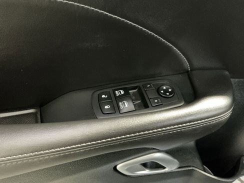 Used 2018 Dodge Challenger R/T Scat Pack RWD image 16