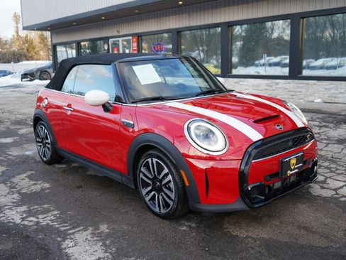 Used 2023 MINI Cooper S image 2