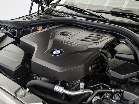 Used 2025 BMW 230i Coupe w/ Convenience Package image 27