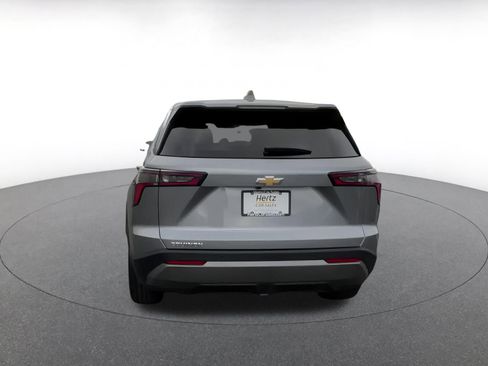 Used 2025 Chevrolet Equinox LT image 12