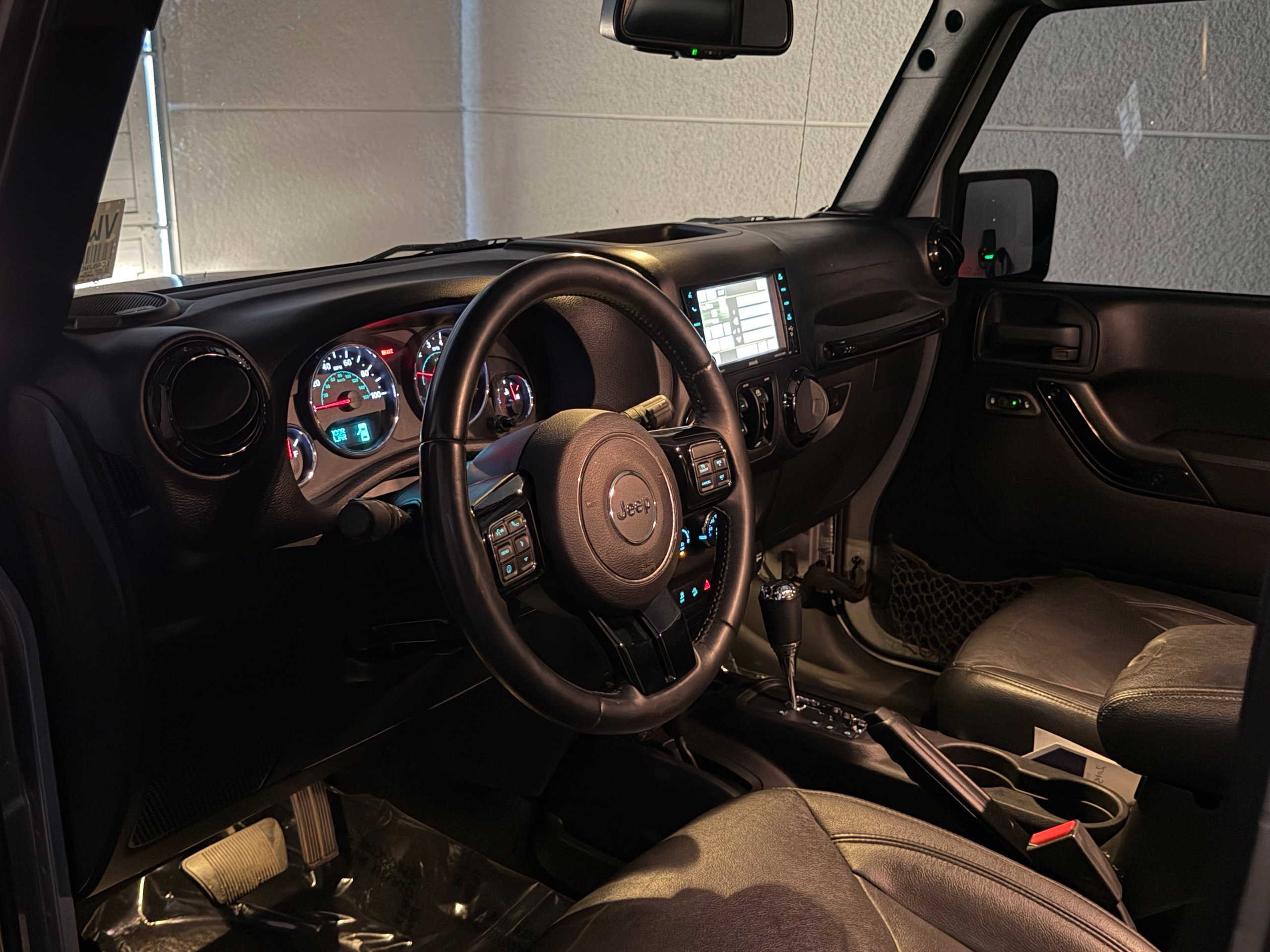 Used 2015 Jeep Wrangler Unlimited Sahara AWD/4WD image 44