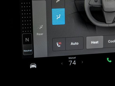 Used 2023 Tesla Model X image 28