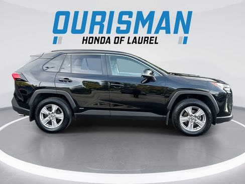 Used 2024 Toyota RAV4 XLE w/ Convenience Package AWD/4WD image 9