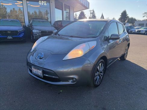 Used 2016 Nissan Leaf SV w/ Premium Package image 1
