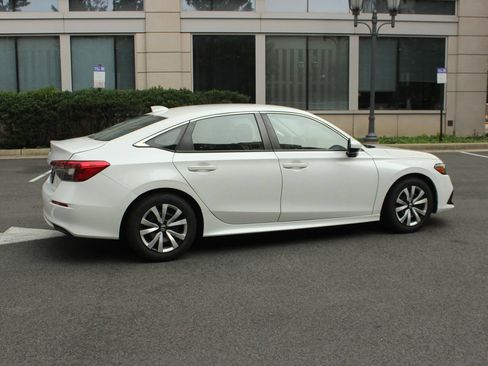 Used 2022 Honda Civic LX image 7