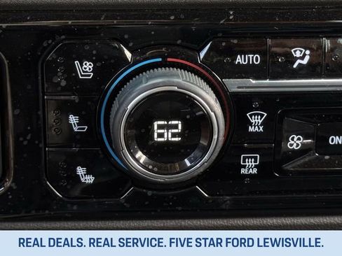 Used 2024 Chevrolet Silverado 2500 ZR2 w/ Technology Package image 18