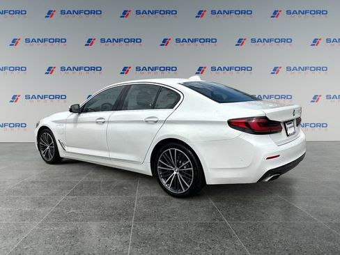 Used 2021 BMW 530e w/ Parking Assistance Package RWD image 3