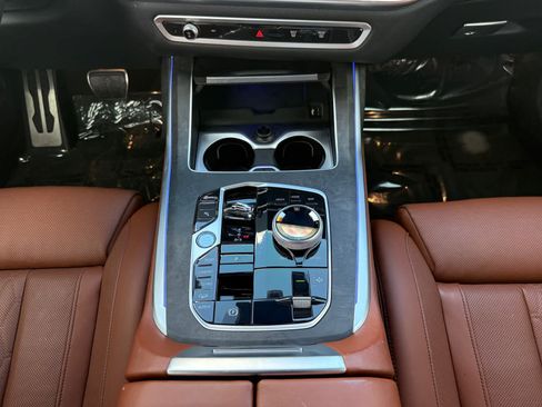 Used 2024 BMW X7 xDrive40i w/ Executive Package AWD/4WD image 15