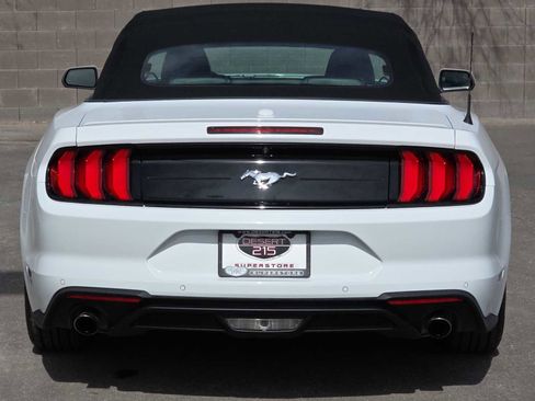 Used 2023 Ford Mustang Premium image 7