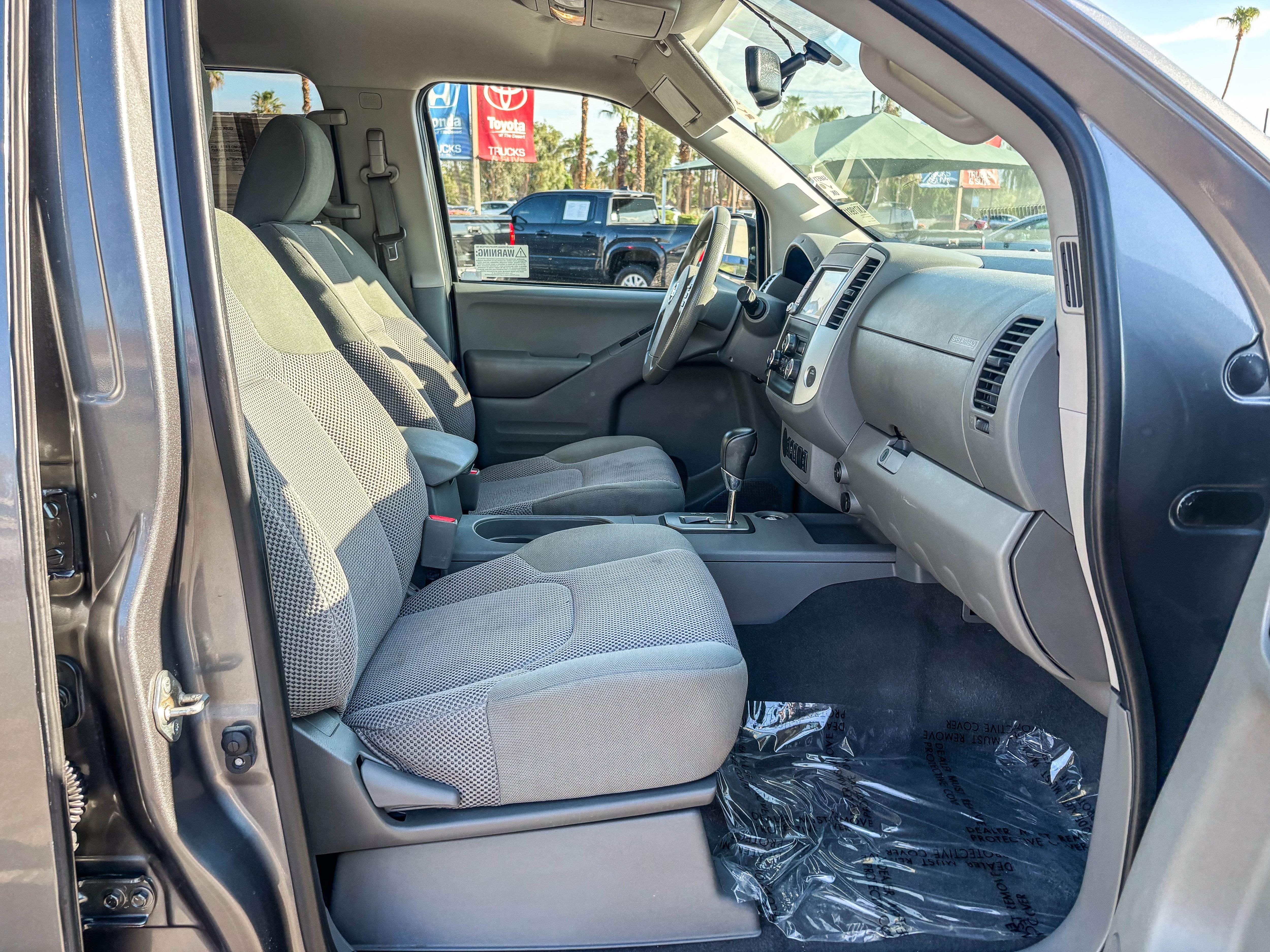Used 2020 Nissan Frontier SV w/ Midnight Edition Floor Mats RWD image 19