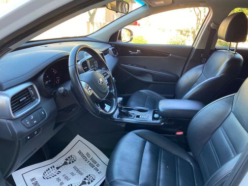 Used 2020 Kia Sorento EX FWD image 28