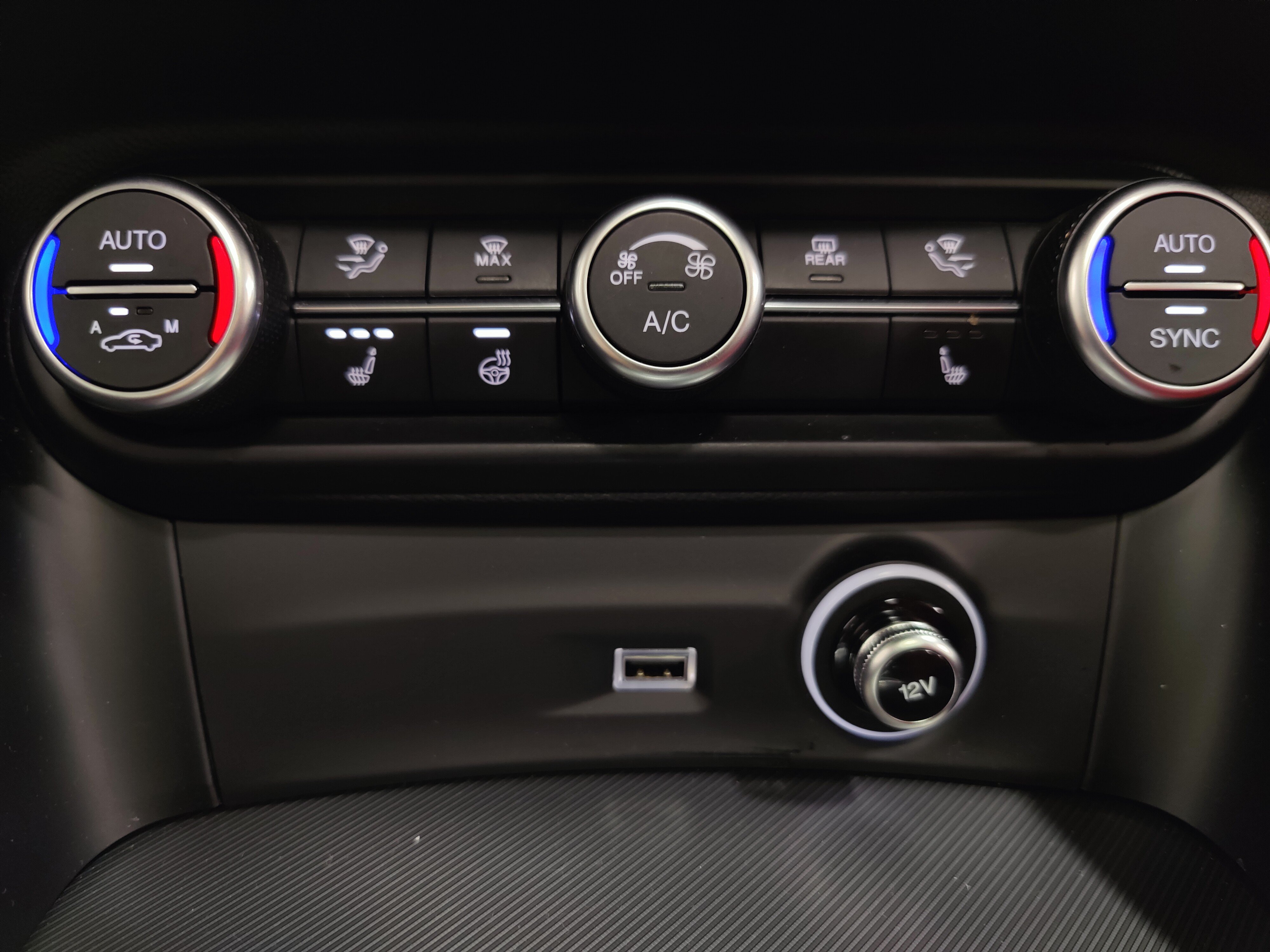 Certified 2024 Alfa Romeo Stelvio Veloce AWD/4WD image 22