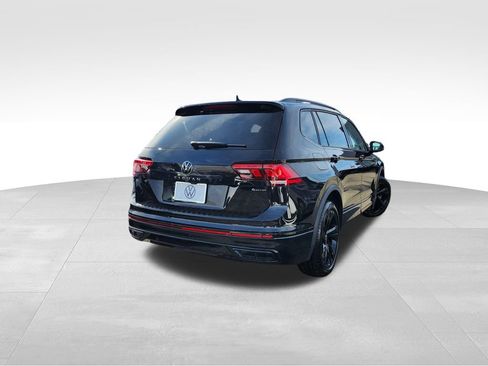 Certified 2024 Volkswagen Tiguan SE R-Line AWD/4WD image 7