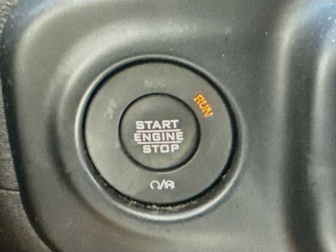 Used 2022 Jeep Wrangler Unlimited Sport w/ Sun And Sound Package AWD/4WD image 24