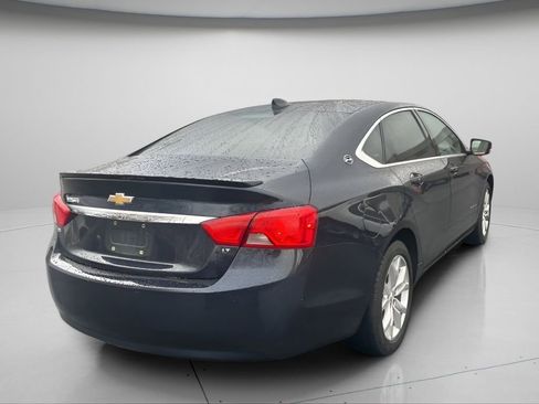 Used 2018 Chevrolet Impala LT w/ Sunroof and Spoiler Package image 4