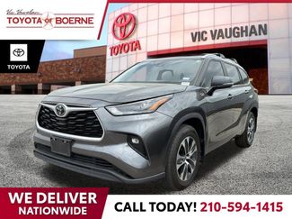 Used 2023 Toyota Highlander XLE video 1