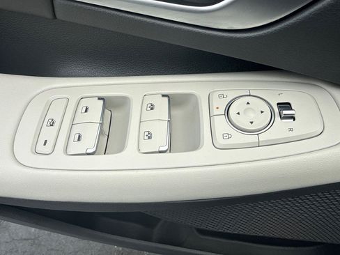 Used 2024 Hyundai Sonata SEL FWD image 11