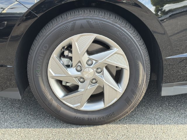 Certified 2026 Hyundai Sonata SE FWD image 13