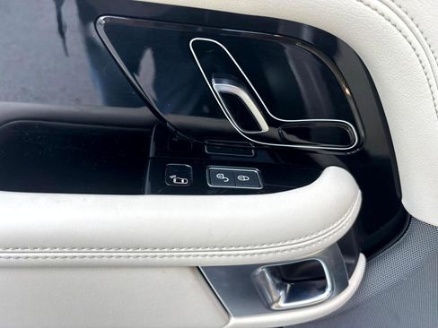 Used 2018 Land Rover Range Rover Supercharged image 17