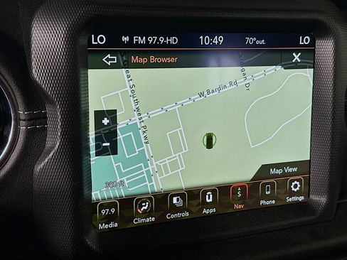 Used 2023 Jeep Wrangler Sahara image 21