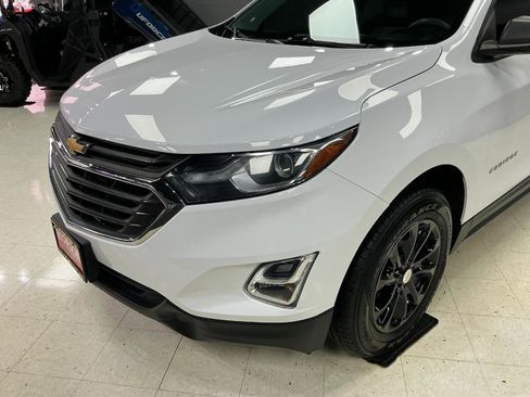 Used 2018 Chevrolet Equinox LS image 32