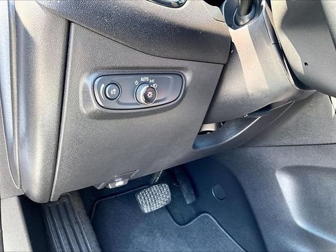Used 2024 Chevrolet Equinox RS AWD/4WD image 30