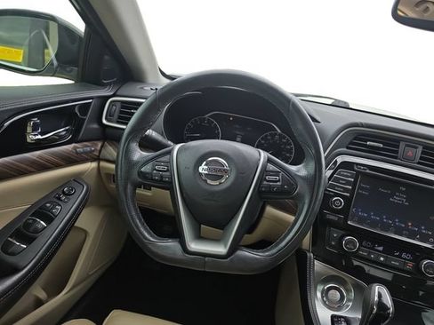 Used 2016 Nissan Maxima Platinum FWD image 14