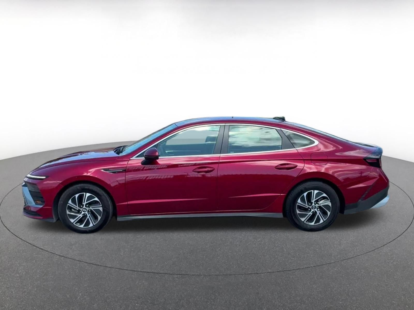 Used 2026 Hyundai Sonata Blue FWD image 8