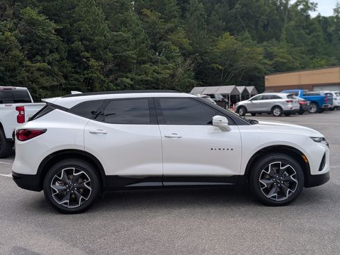 Used 2021 Chevrolet Blazer RS w/ Enhanced Convenience Package FWD image 10
