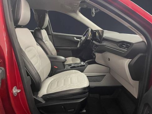 Used 2023 Ford Escape SE w/ PHEV Premium Package FWD image 15