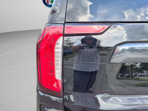Used 2023 GMC Yukon Denali Ultimate w/ LPO, Floor Liner Package AWD/4WD image 65
