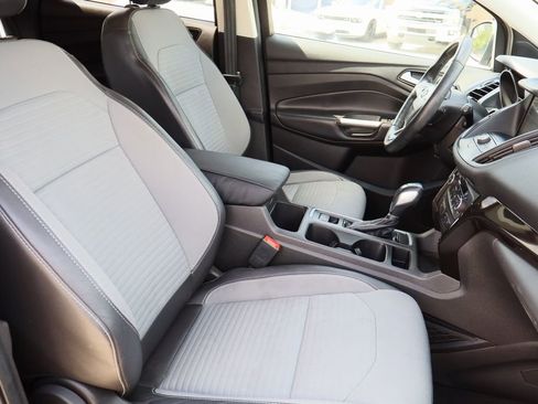 Used 2019 Ford Escape SE FWD image 27