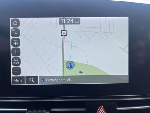 Used 2024 Hyundai Elantra SEL FWD image 23