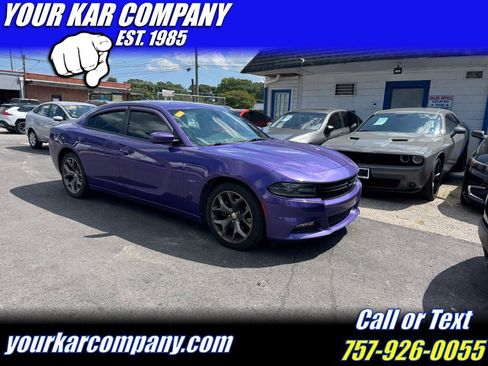 Used 2016 Dodge Charger R/T w/ Plus Group RWD image 1