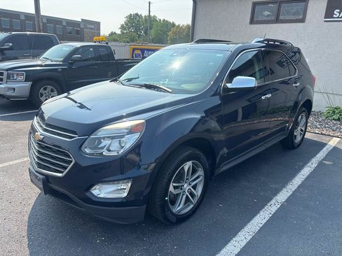 Used 2017 Chevrolet Equinox Premier w/ Enhanced Convenience Package AWD/4WD image 7