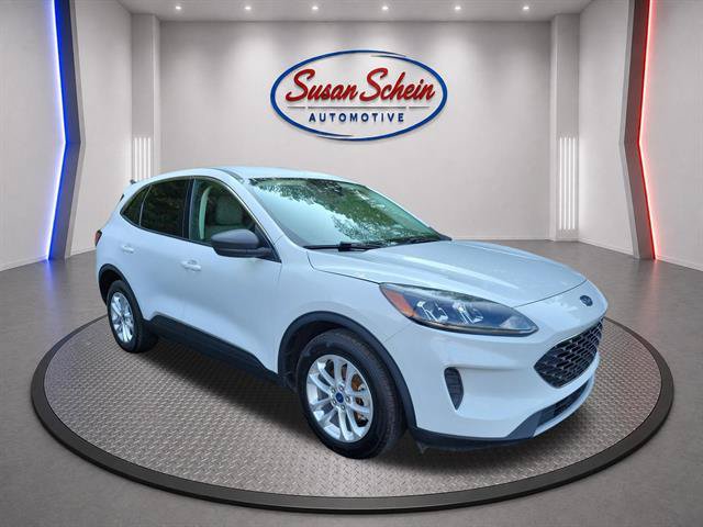 Used 2022 Ford Escape SE FWD image 3