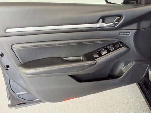 Used 2020 Nissan Altima 2.5 Platinum image 25