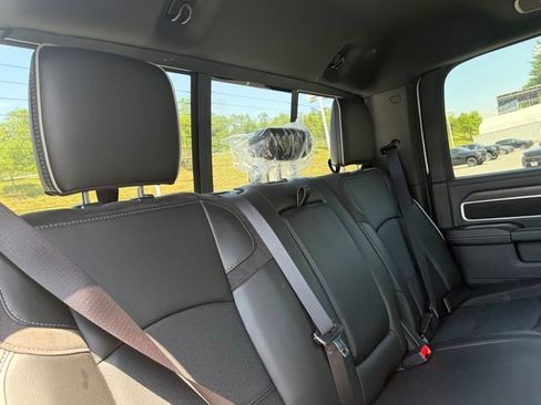 New 2026 RAM 2500 Laramie w/ Towing Technology Group AWD/4WD image 33
