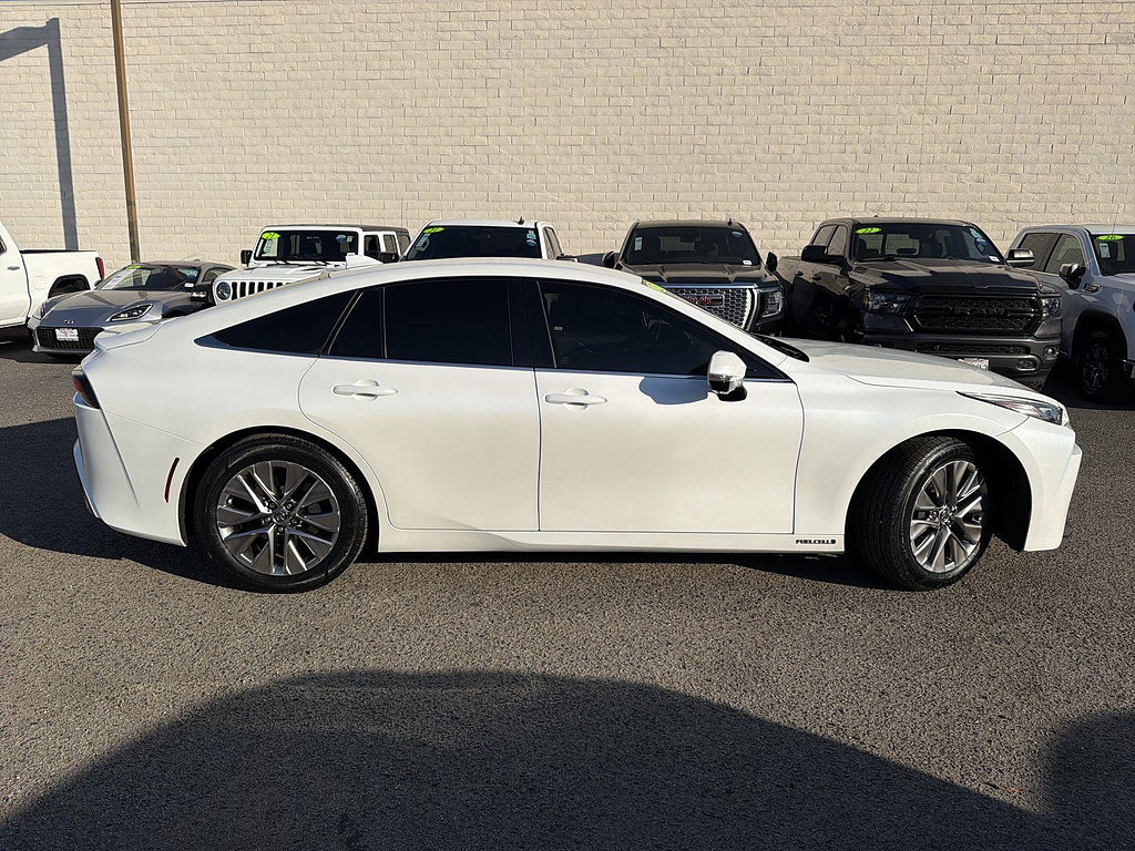 Used 2023 Toyota Mirai w/ Advanced Technology Package RWD image 4