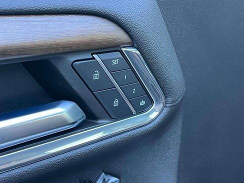 Certified 2023 Chevrolet Silverado 1500 High Country w/ Technology Package AWD/4WD image 26