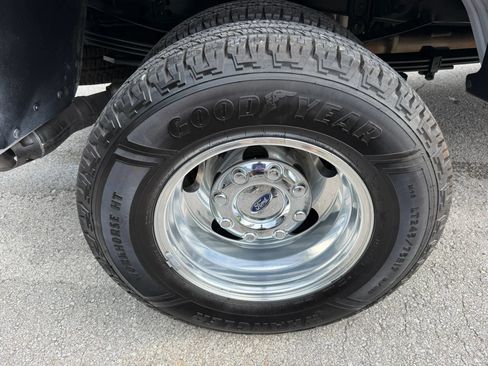 Used 2017 Ford F350 Lariat w/ Tow Technology Bundle AWD/4WD image 35