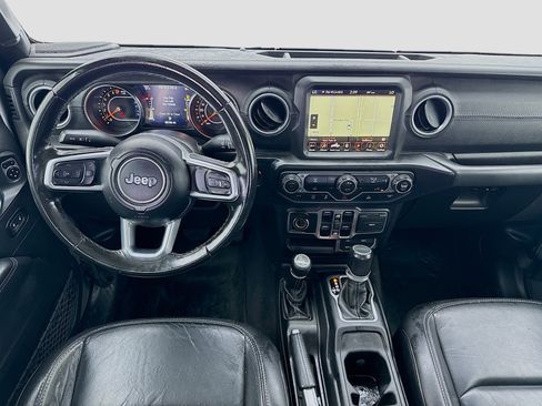 Used 2020 Jeep Gladiator Overland AWD/4WD image 14