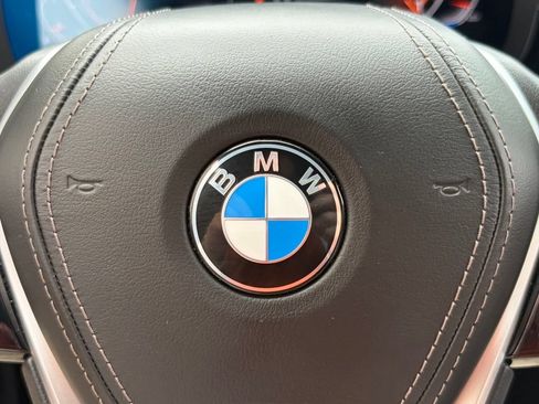 Used 2023 BMW 530i w/ Convenience Package RWD image 12