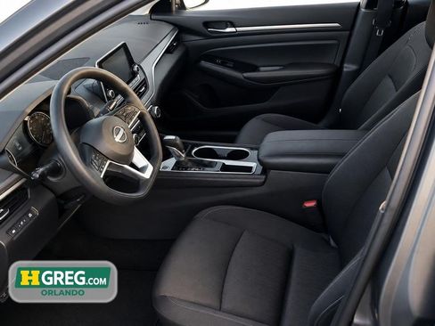 Used 2023 Nissan Altima 2.5 SV FWD image 10