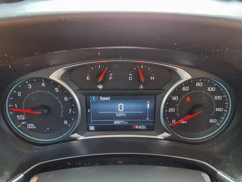 Used 2024 Chevrolet Equinox LT FWD image 21