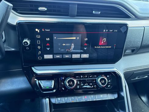 New 2026 GMC Sierra 3500 Denali w/ Denali Reserve Package AWD/4WD image 21