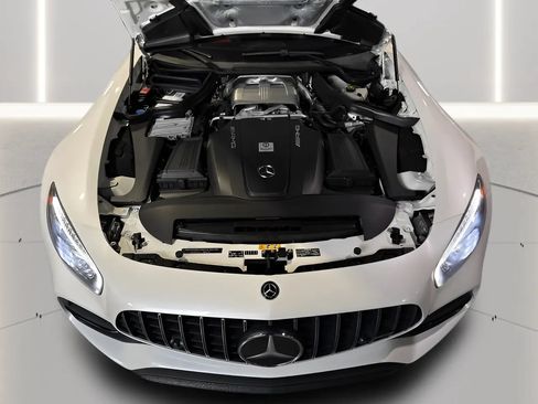 Used 2018 Mercedes-Benz AMG GT Roadster image 19