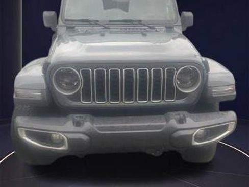 Used 2024 Jeep Wrangler Unlimited Sahara AWD/4WD image 1