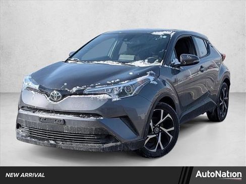 Used 2019 Toyota C-HR XLE image 1